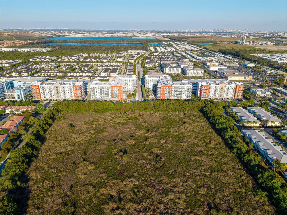7825 NW 107th Ave #301 Doral, FL 33178