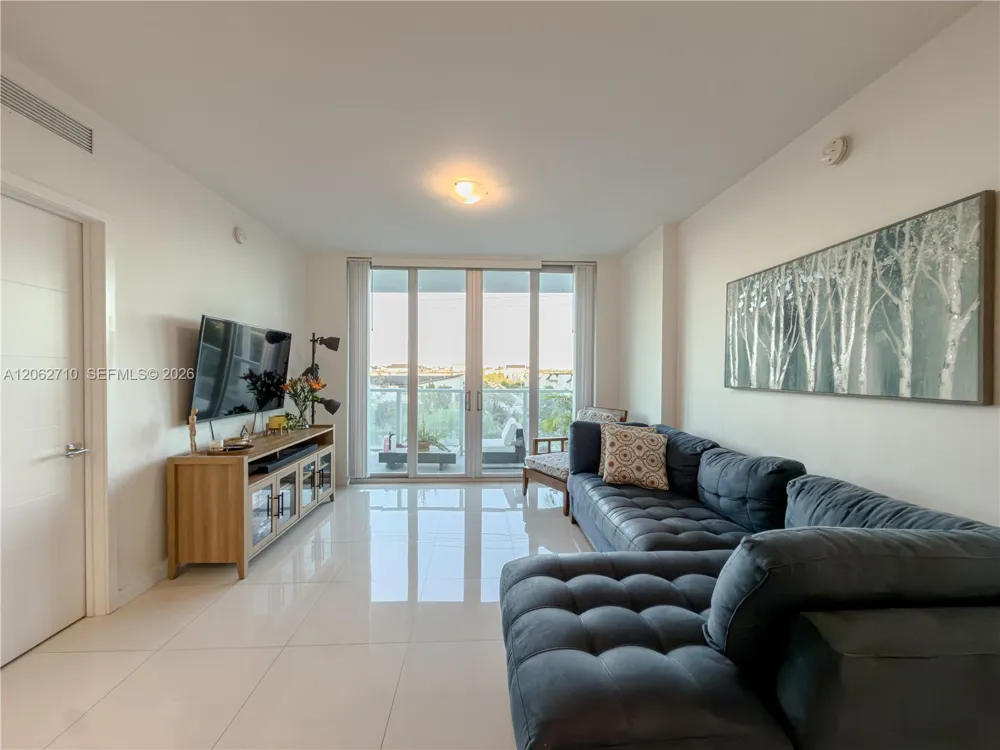 7825 NW 107th Ave #301 Doral, FL 33178
