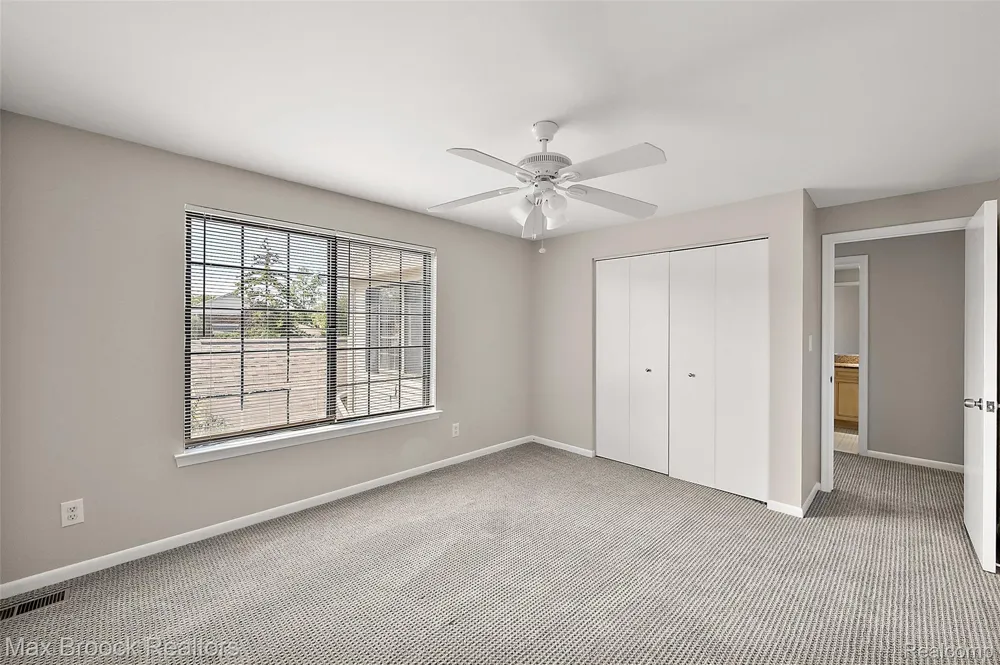 7139 Creeks Crossing West Bloomfield Charter Township, MI 48322