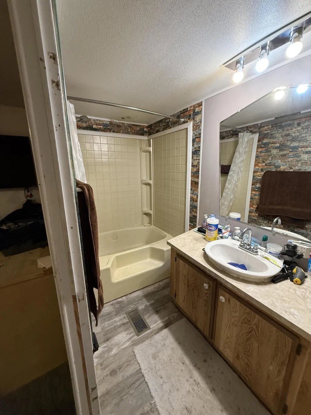 22104 W Kendaville Road Pierson Township, MI 49339