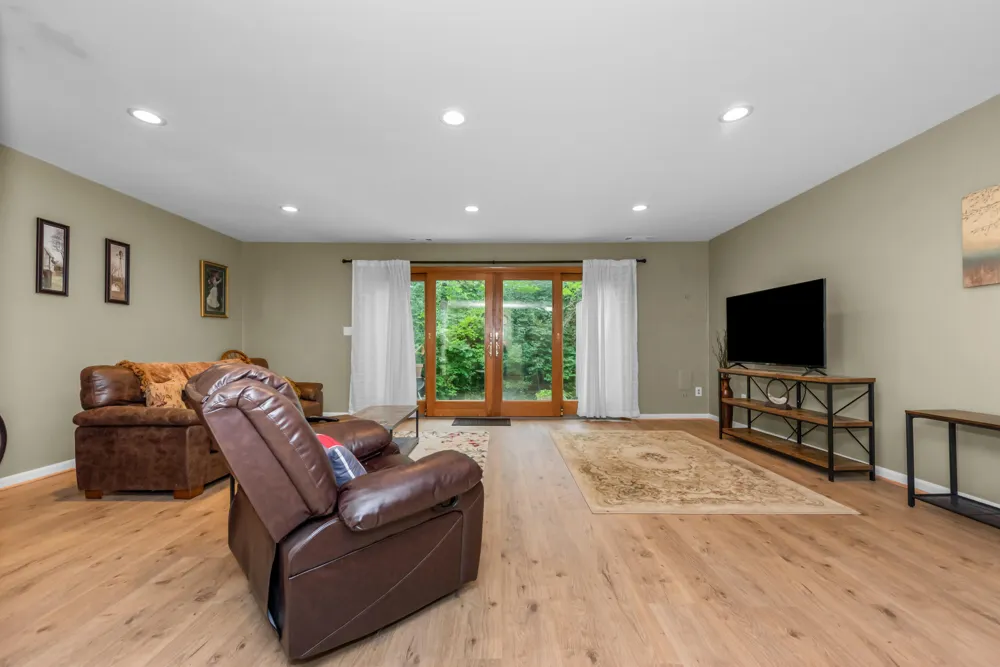 605 Watersedge Drive Ann Arbor City, MI 48105