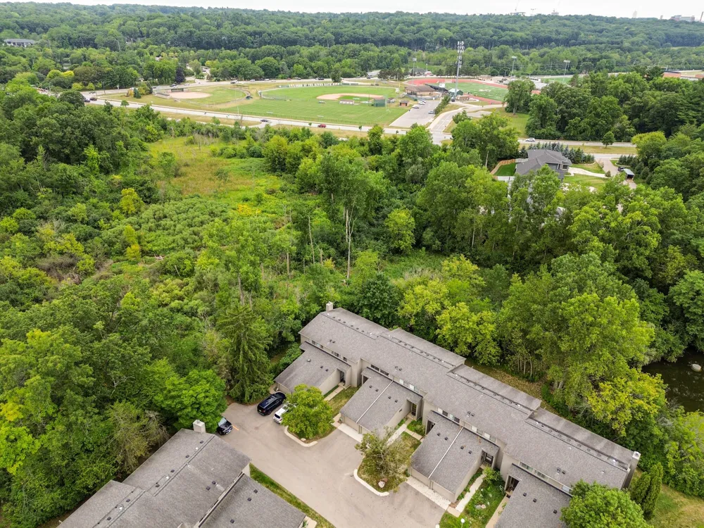 605 Watersedge Drive Ann Arbor City, MI 48105