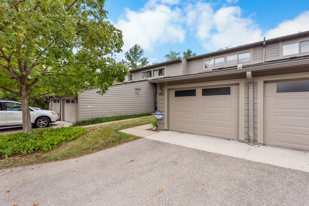 605 Watersedge Drive Ann Arbor City, MI 48105