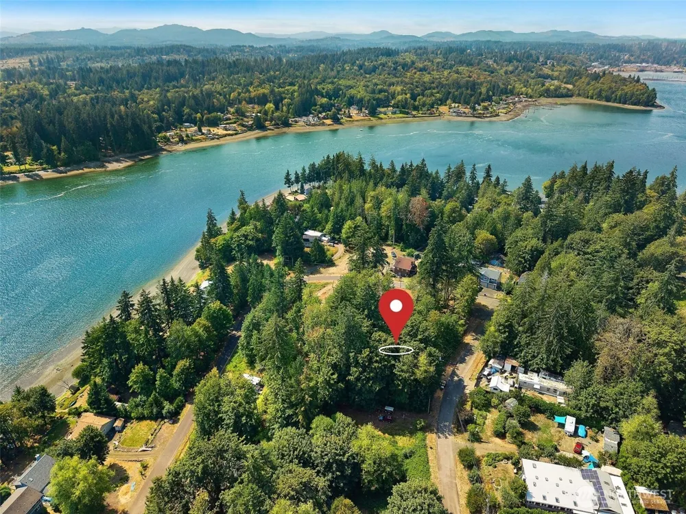 40 E Ridgeview Drive Shelton, WA 98584