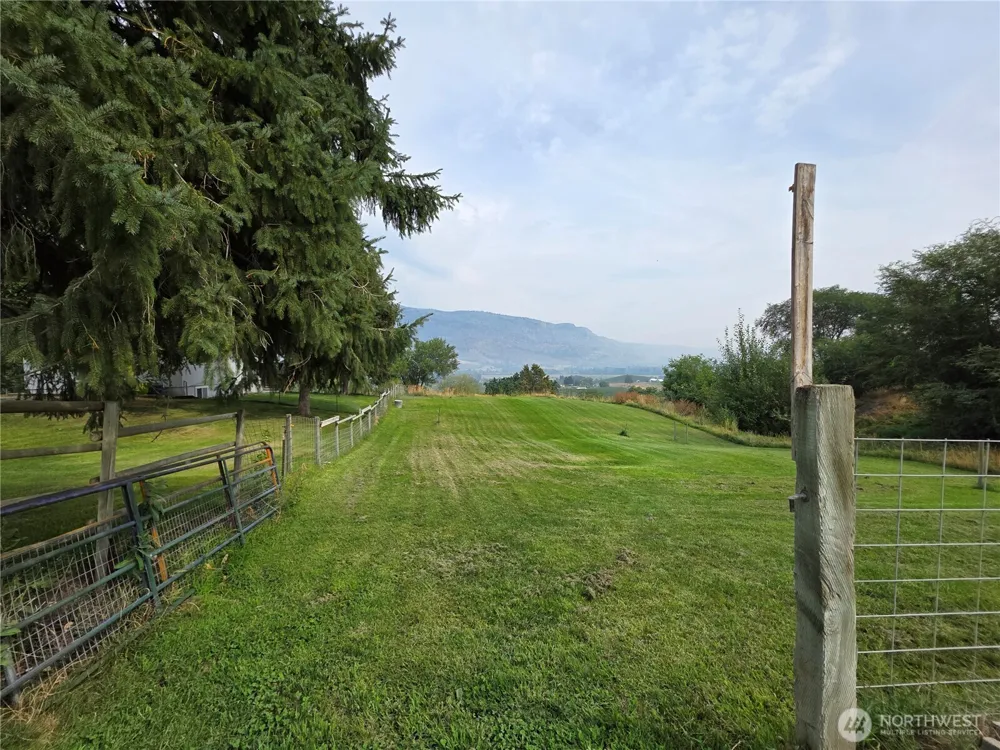 81 B Golden Road Oroville, WA 98844