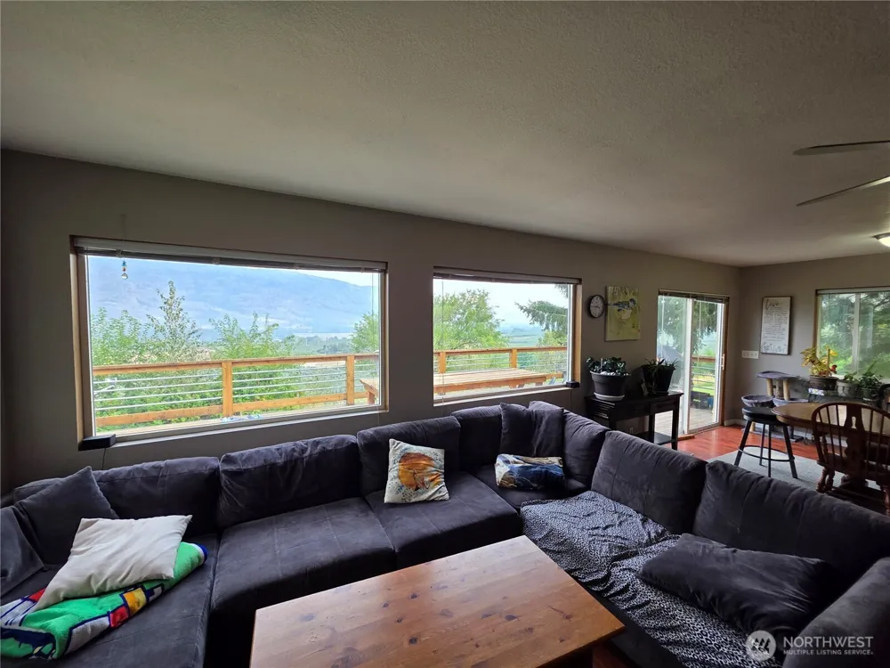 81 B Golden Road Oroville, WA 98844