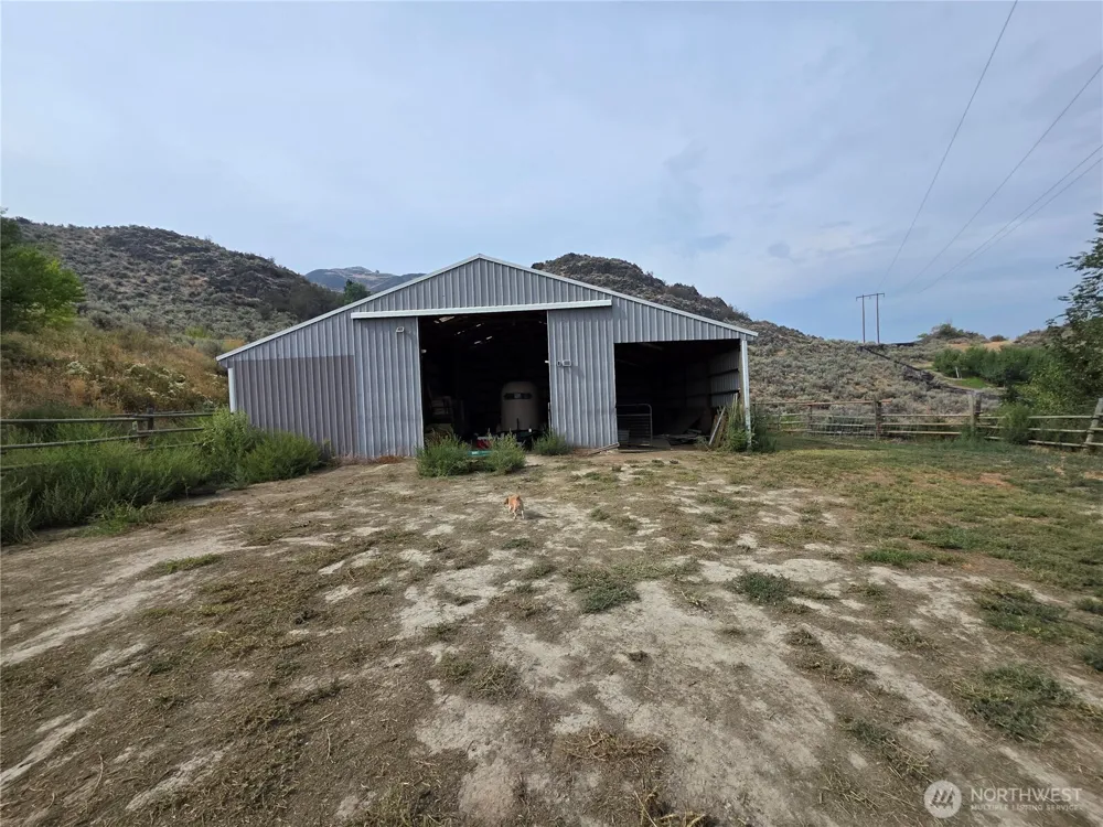 81 B Golden Road Oroville, WA 98844