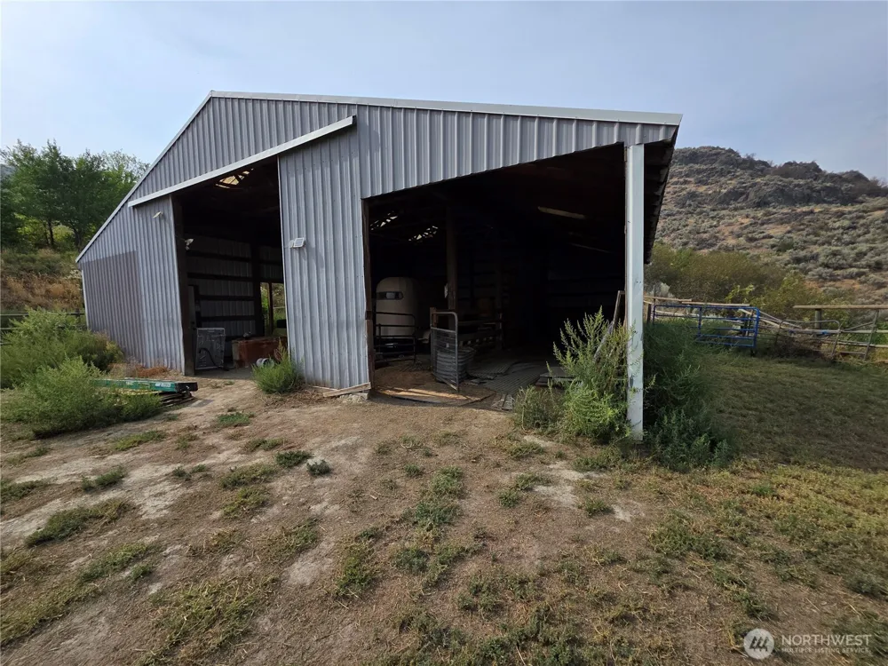 81 B Golden Road Oroville, WA 98844
