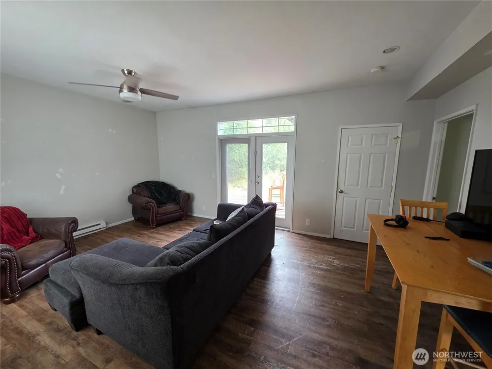 81 B Golden Road Oroville, WA 98844