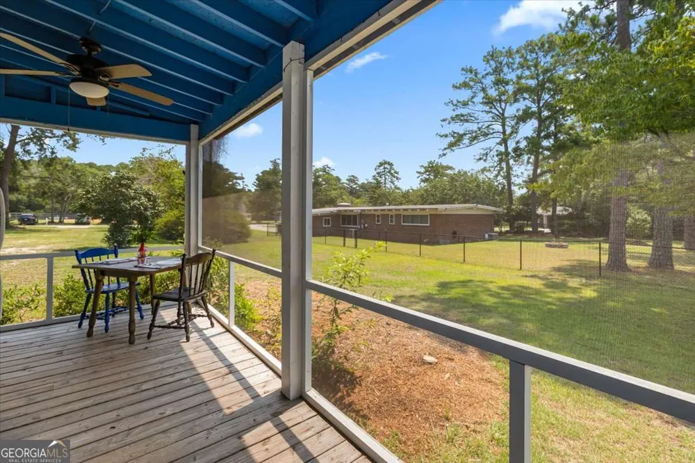 204 N Ash ST Springfield, GA 31329
