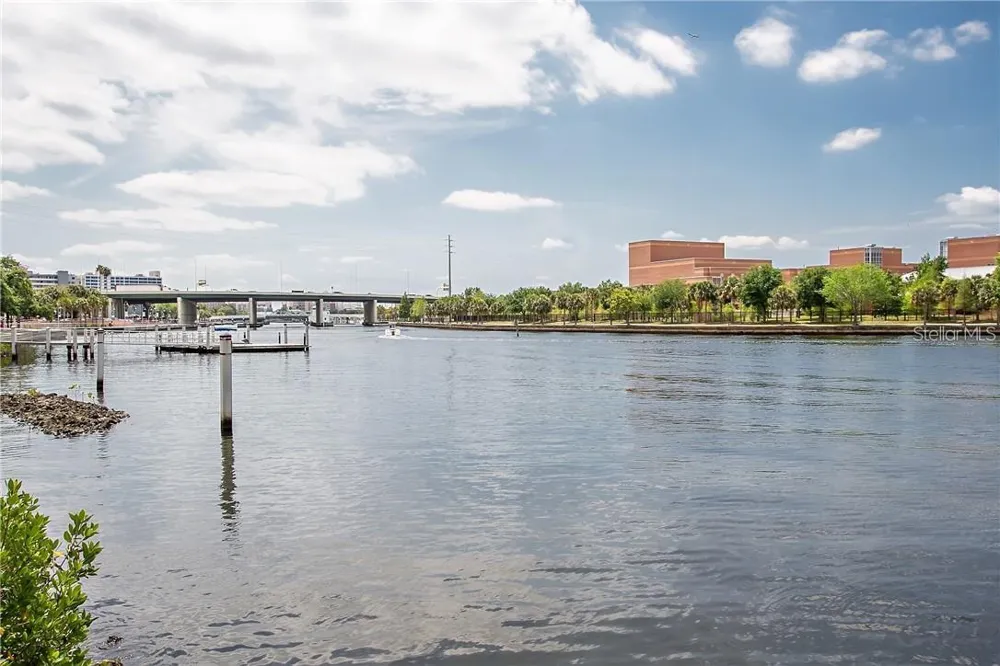 3312 W SAINT JOSEPH STREET Tampa, FL 33607