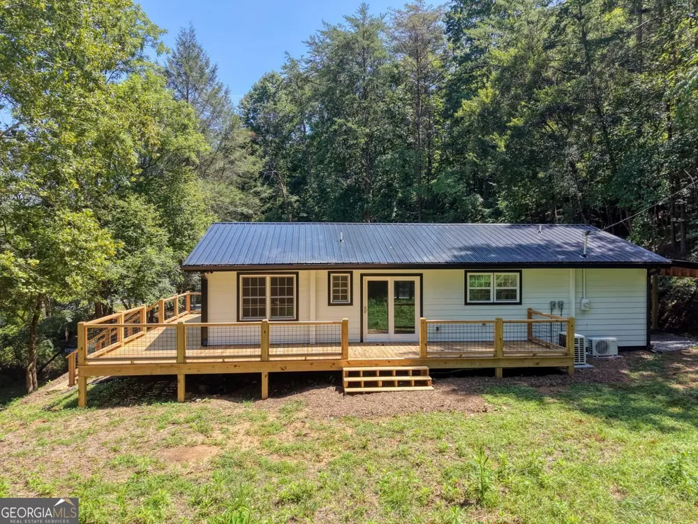 6564 Crooked Creek RD Young Harris, GA 30582
