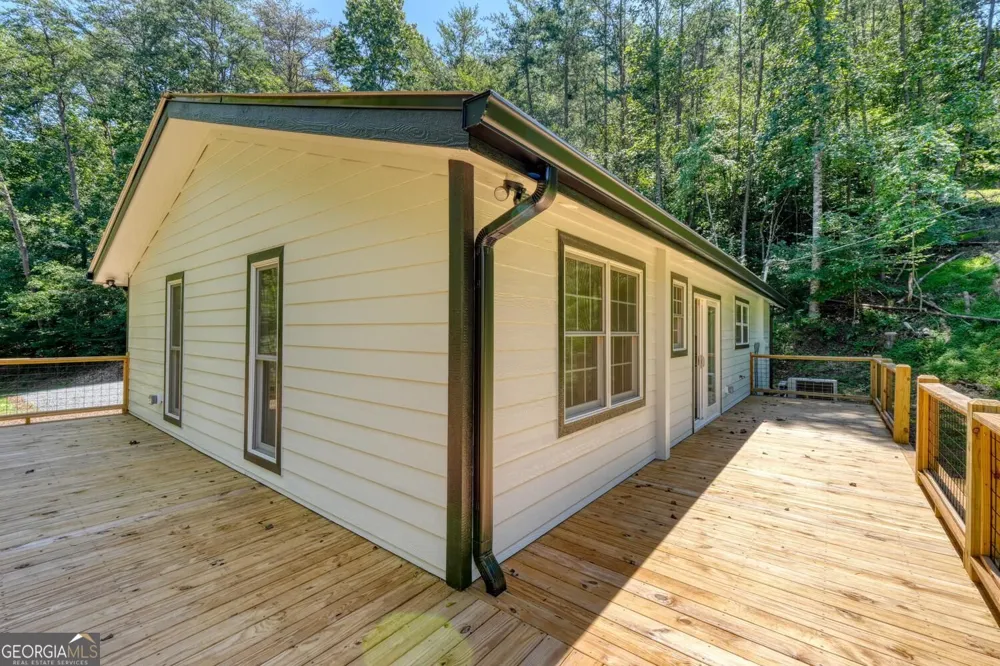 6564 Crooked Creek RD Young Harris, GA 30582