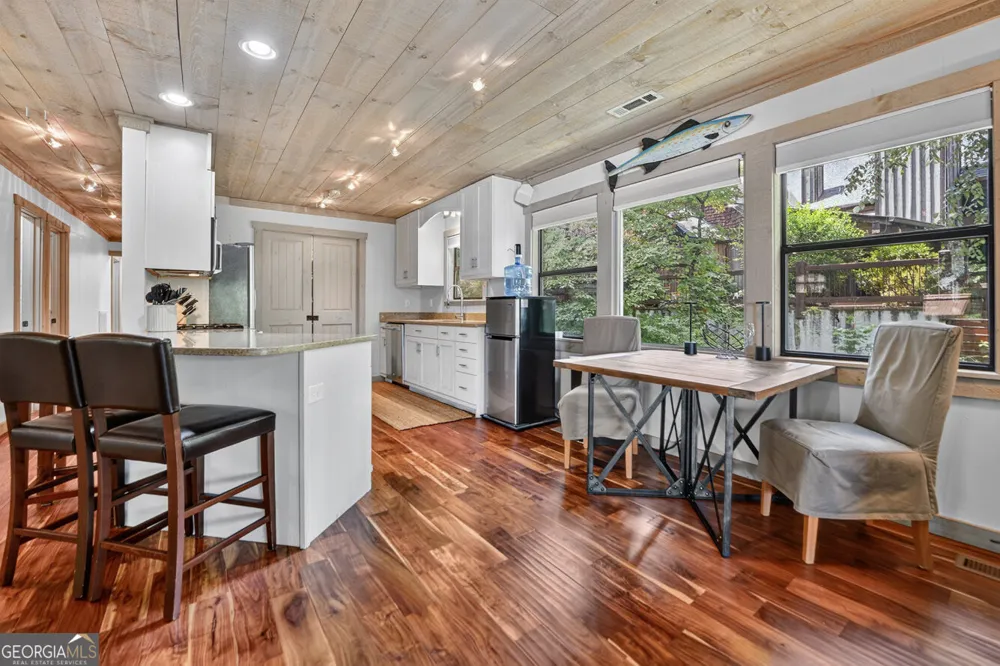 209 Marina DR Blue Ridge, GA 30513