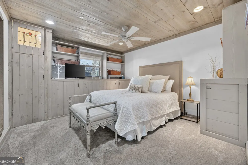 209 Marina DR Blue Ridge, GA 30513
