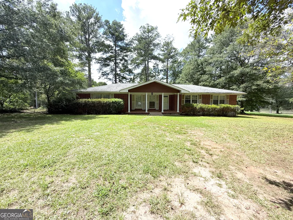1571 Ebenezer RD SW Conyers, GA 30094