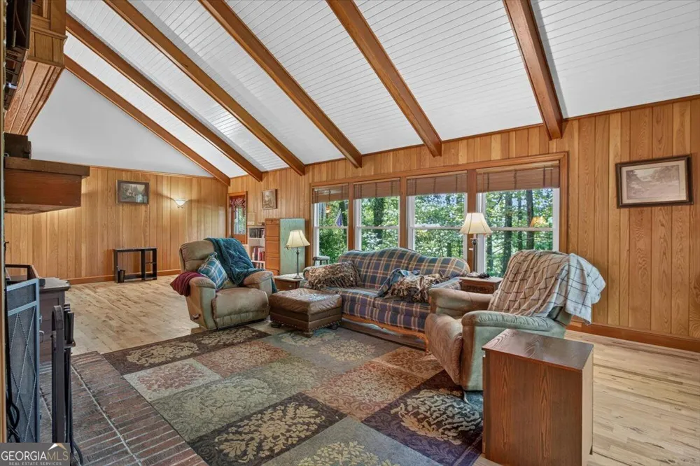 1965 Highway 52 E Ellijay, GA 30536
