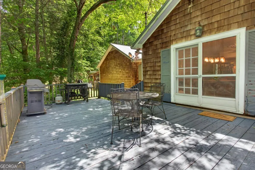 1965 Highway 52 E Ellijay, GA 30536