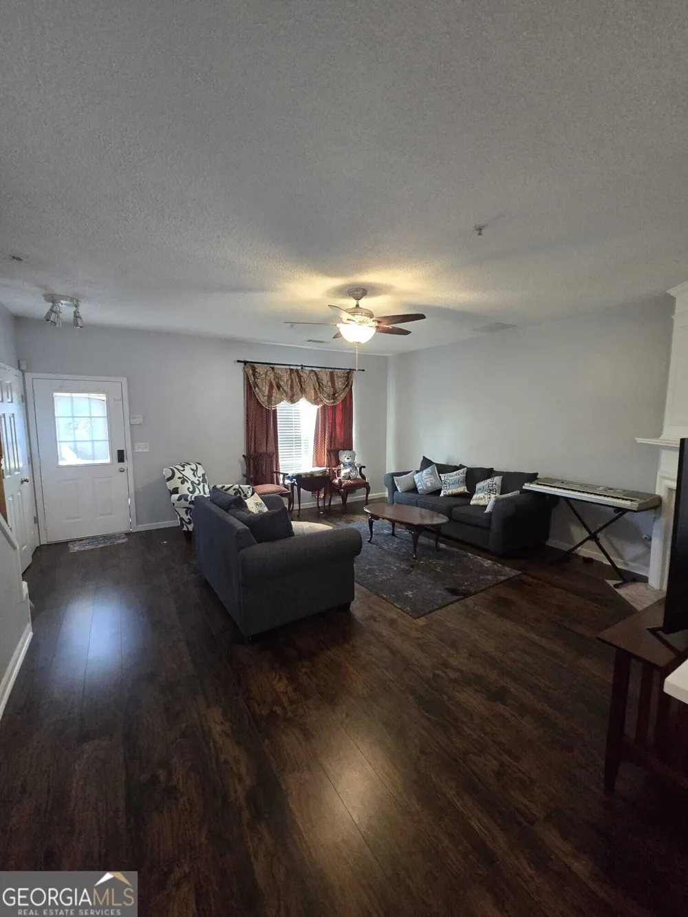 1090 Kilmington CT Alpharetta, GA 30009