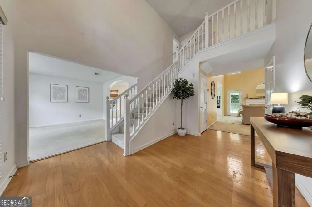 120 Silverleaf LN Dallas, GA 30157