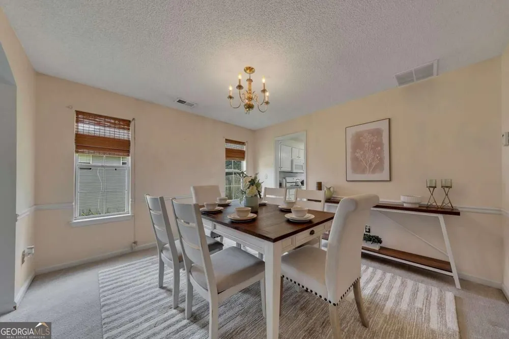 120 Silverleaf LN Dallas, GA 30157