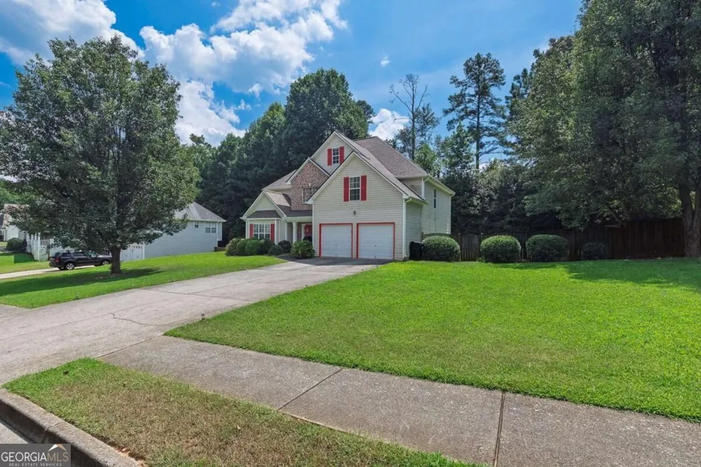 120 Silverleaf LN Dallas, GA 30157