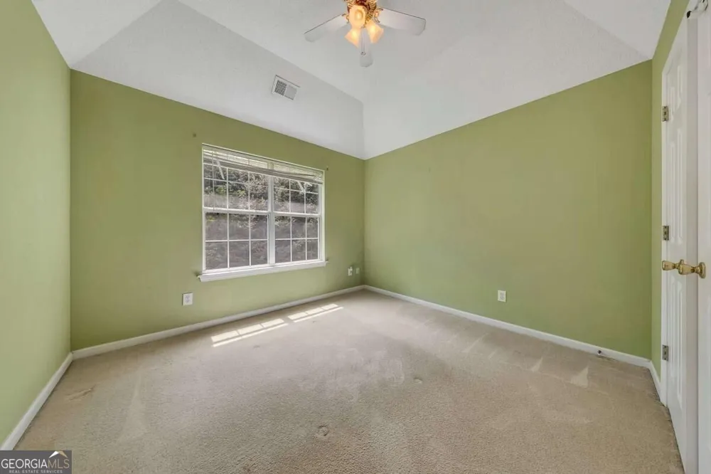 120 Silverleaf LN Dallas, GA 30157