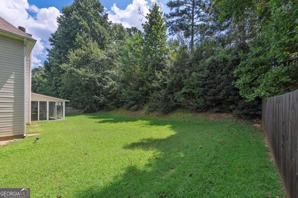 120 Silverleaf LN Dallas, GA 30157