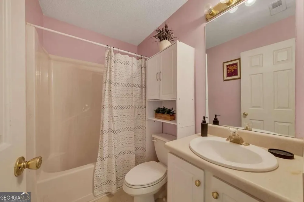 120 Silverleaf LN Dallas, GA 30157