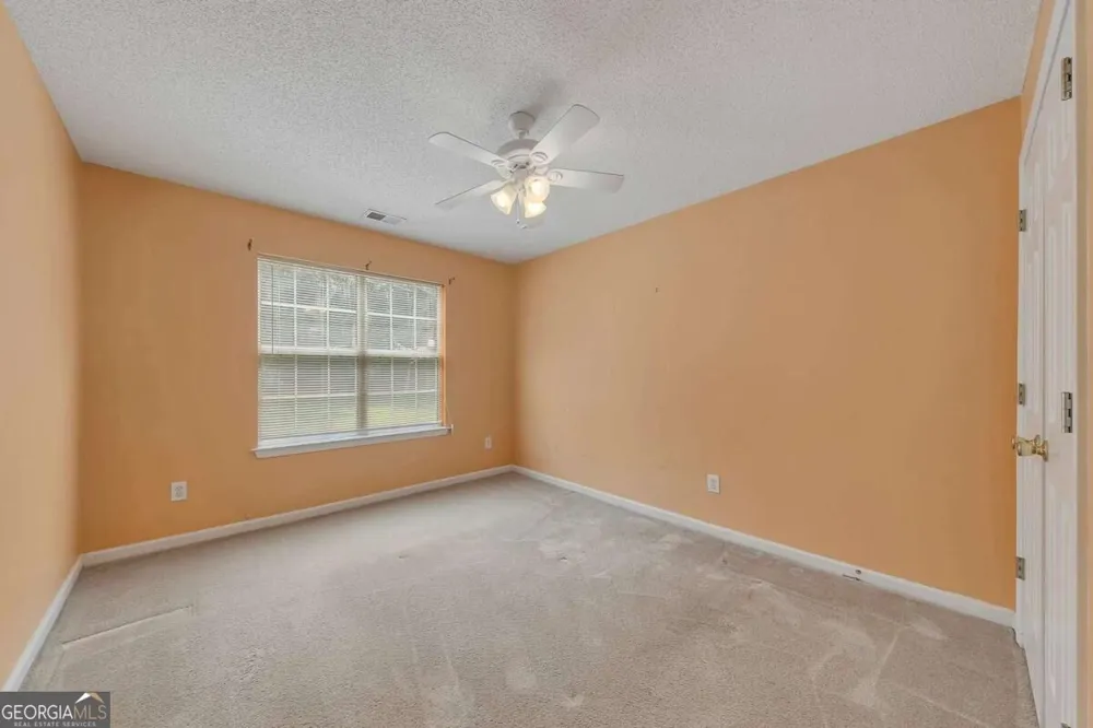 120 Silverleaf LN Dallas, GA 30157