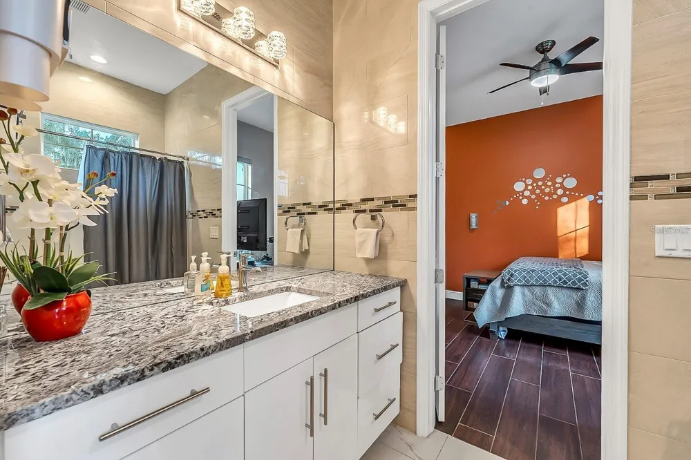 9606 RIPLEY ROAD Thonotosassa, FL 33592