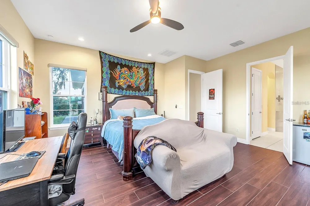9606 RIPLEY ROAD Thonotosassa, FL 33592