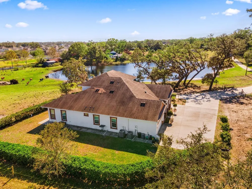9606 RIPLEY ROAD Thonotosassa, FL 33592