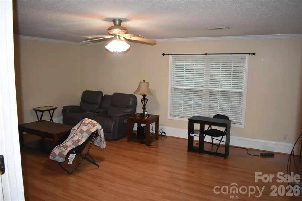 26 Chipmunk Ridge Marion, NC 28752
