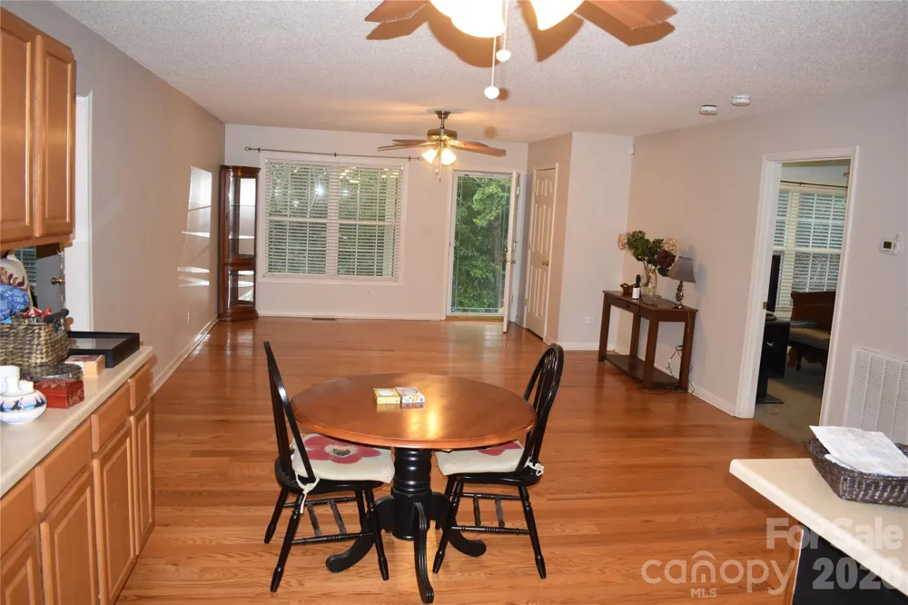 26 Chipmunk Ridge Marion, NC 28752