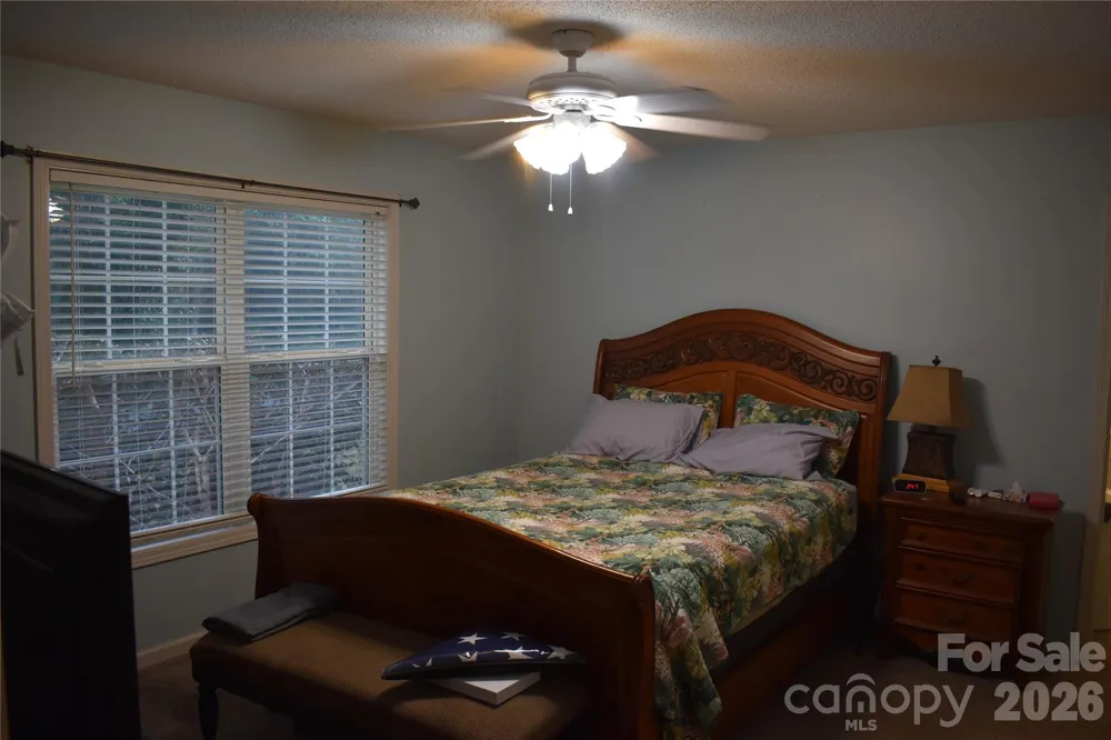 26 Chipmunk Ridge Marion, NC 28752