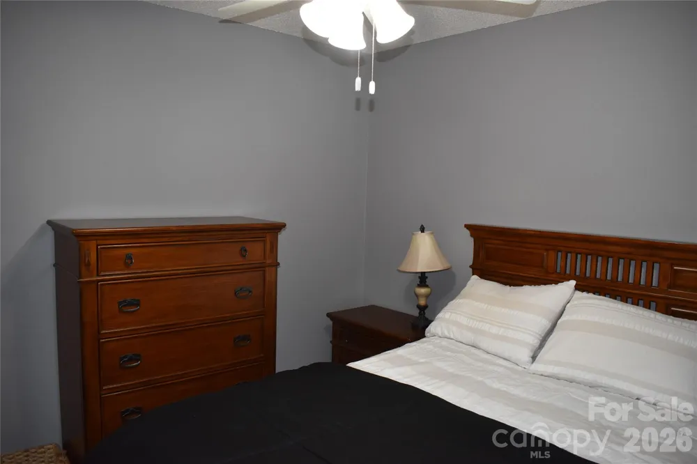 26 Chipmunk Ridge Marion, NC 28752