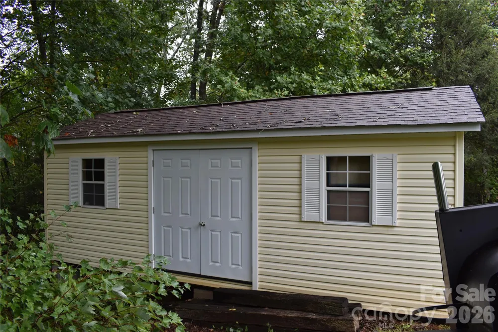 26 Chipmunk Ridge Marion, NC 28752