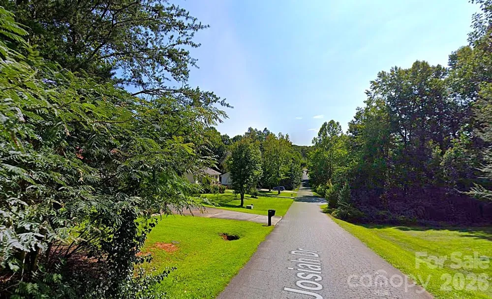 2194 Josiah Drive Lenoir, NC 28645