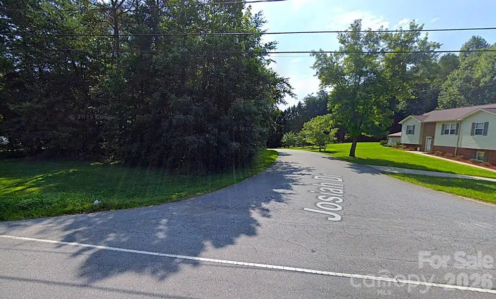 2194 Josiah Drive Lenoir, NC 28645