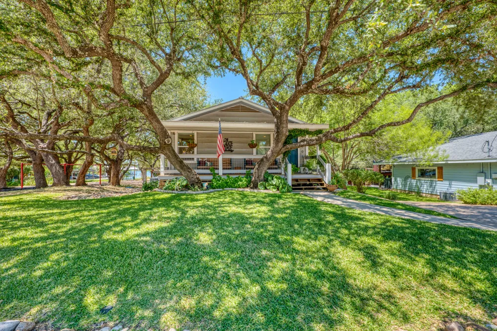 1001 Shorewood Drive Granite Shoals, TX 78654