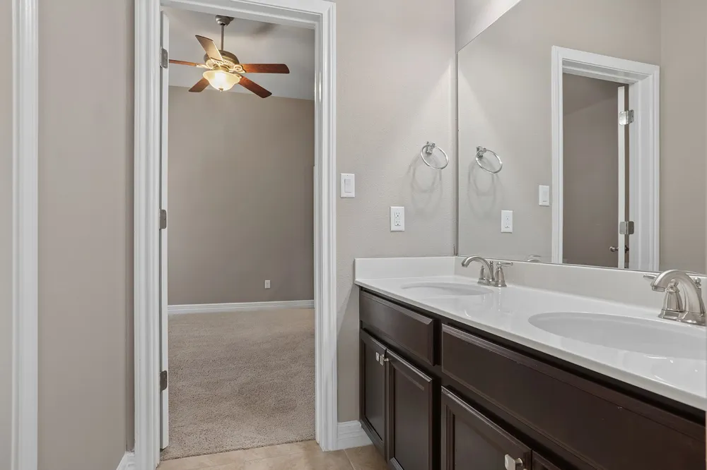 1700 Snyder Trail Leander, TX 78641
