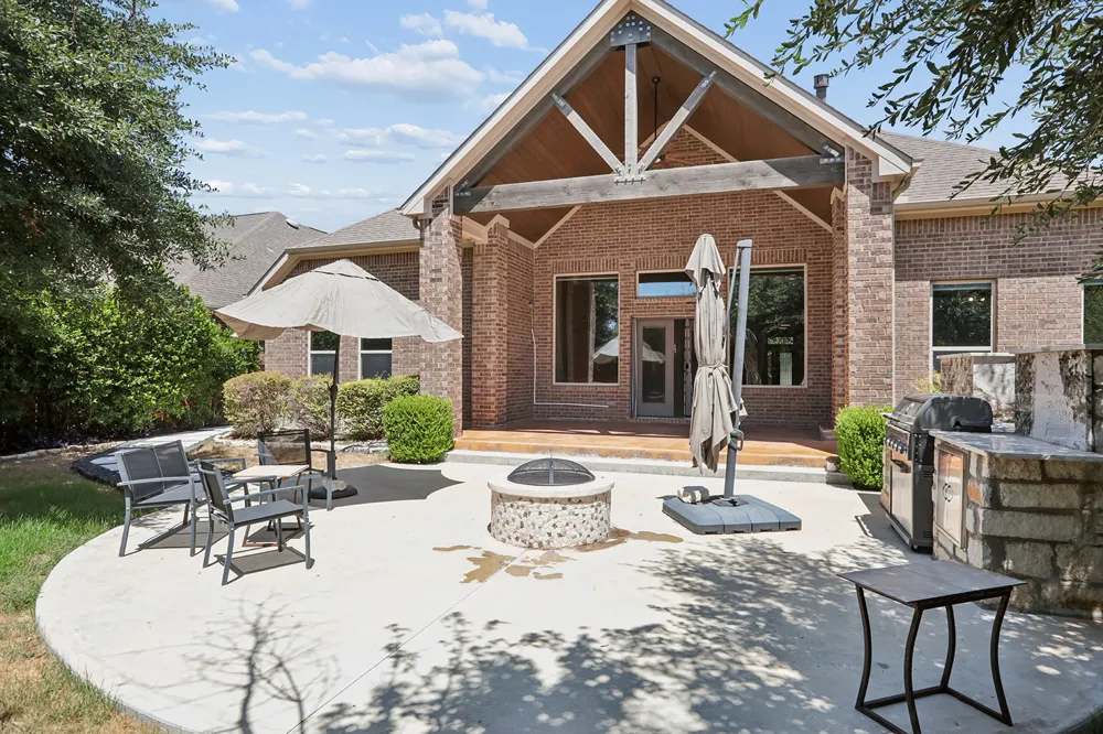 1700 Snyder Trail Leander, TX 78641