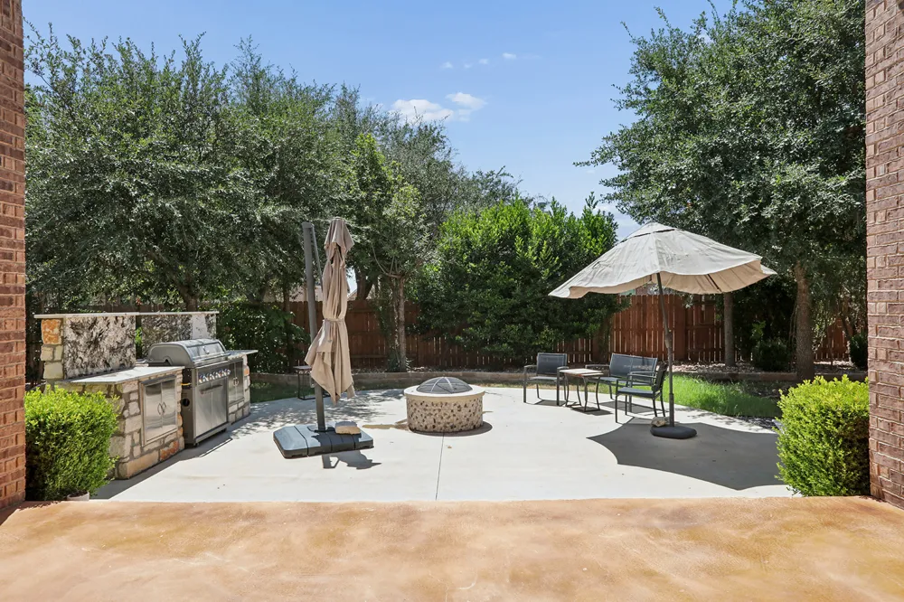 1700 Snyder Trail Leander, TX 78641