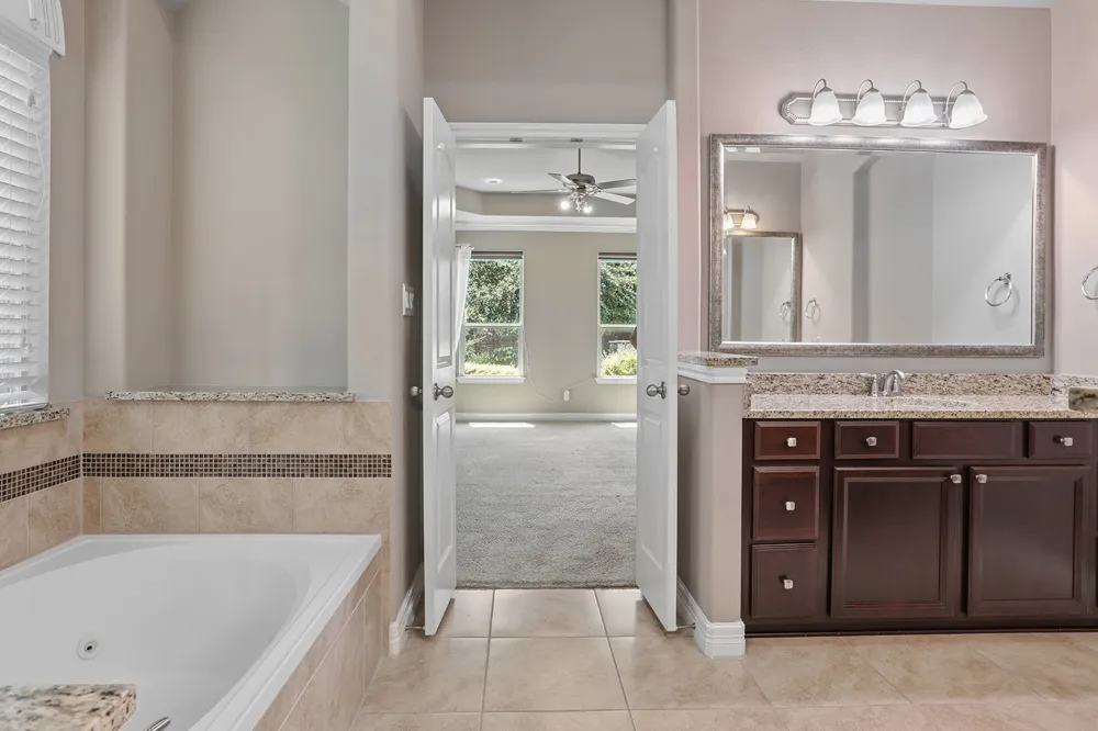 1700 Snyder Trail Leander, TX 78641