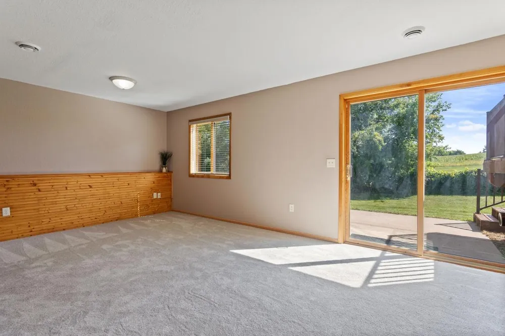 805 Pond View Court Braham, MN 55006