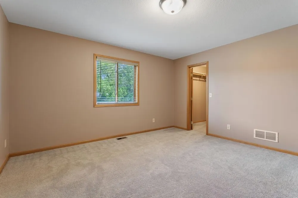 805 Pond View Court Braham, MN 55006