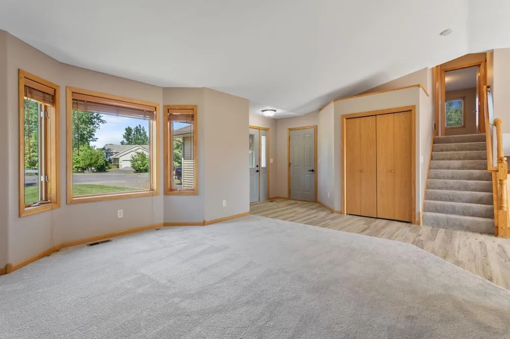 805 Pond View Court Braham, MN 55006