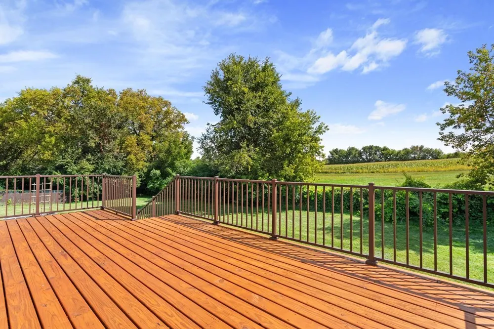 805 Pond View Court Braham, MN 55006