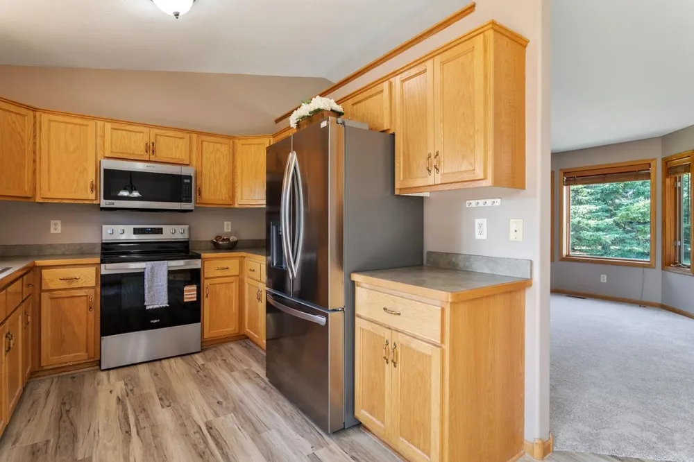 805 Pond View Court Braham, MN 55006